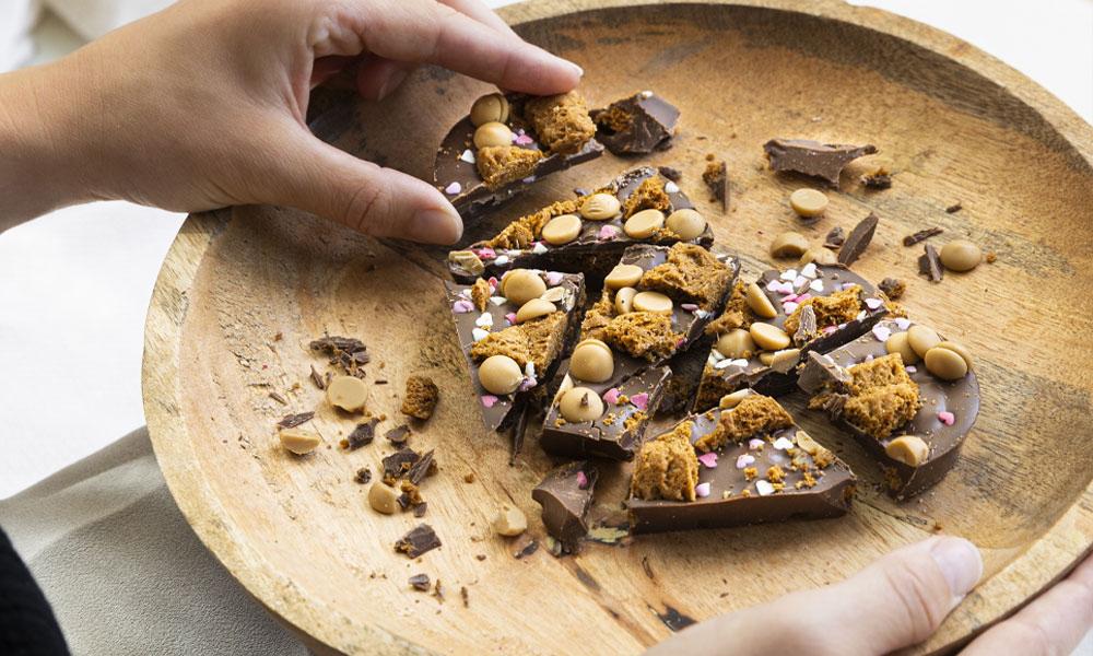 een heerlijk housewarming cadeau van chocolade