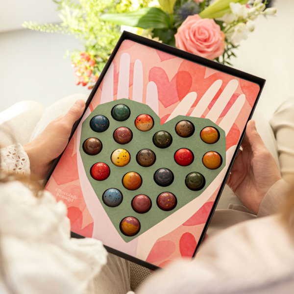 moederdag chocolade hart met bonbons